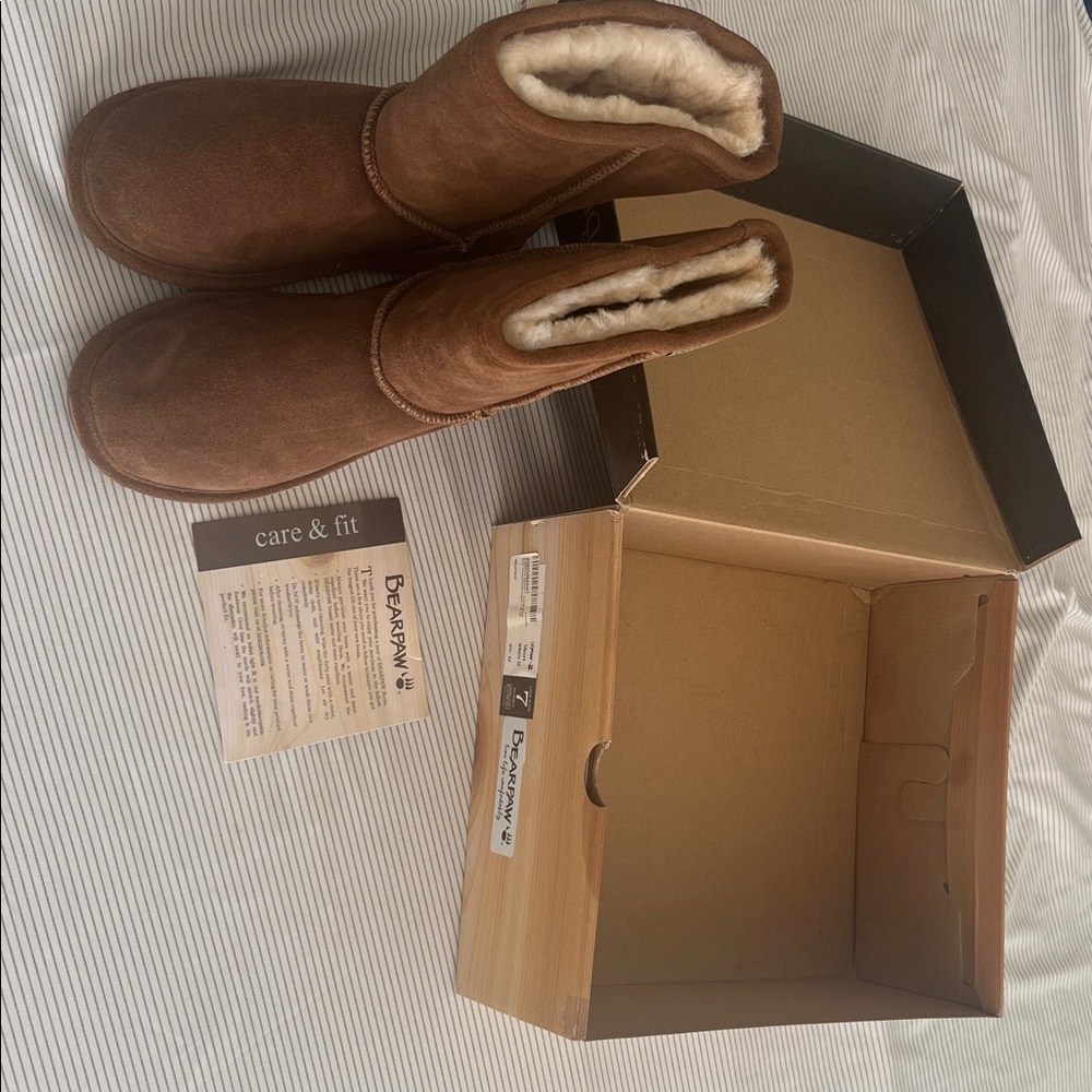 BEARPAW Emma Womens Hickory/champagne Suede Boots Size 7 NWT